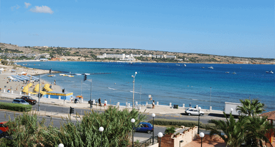 burger plage Mellieħa