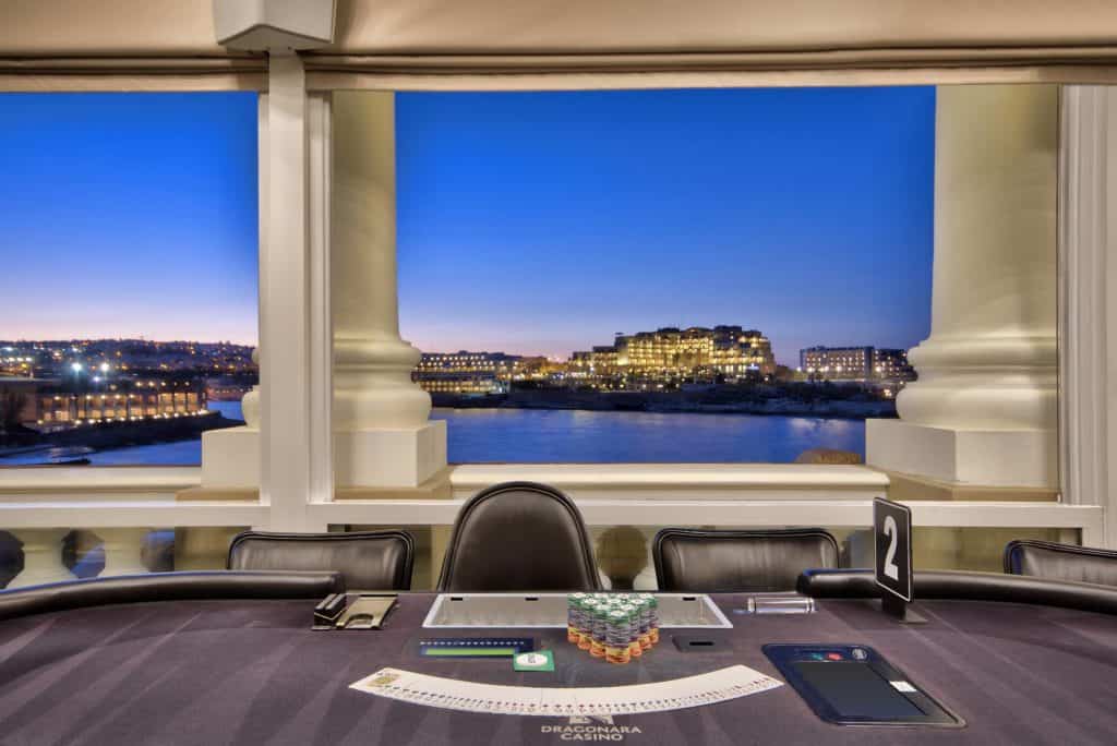 dragonara poker vue