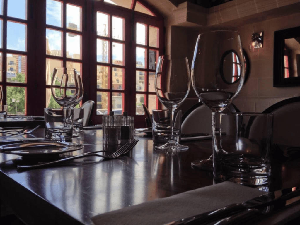 commando restaurant malta